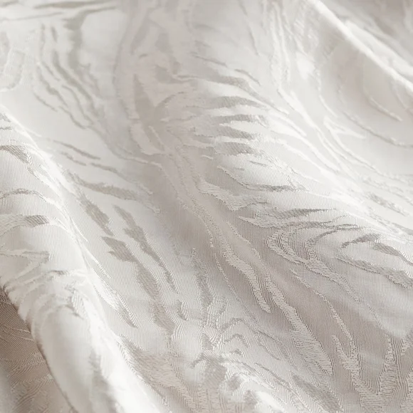 H&M Cream Patterned Robe - Picture 2 of 4